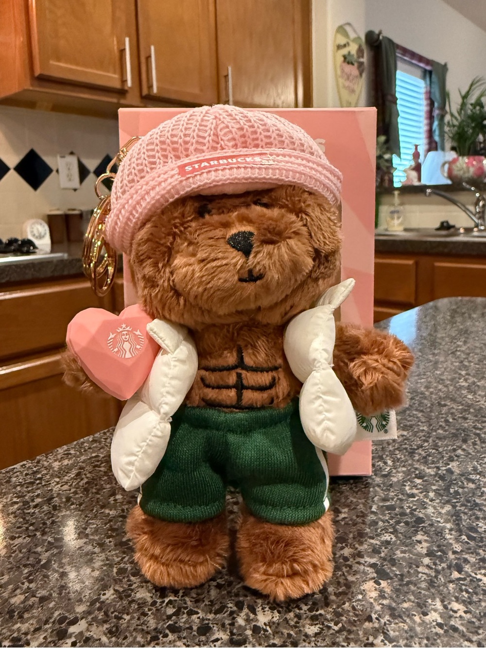 Starbucks China 2026 New Pink Hat
Heart Abdominal Muscle Bear
Keychain